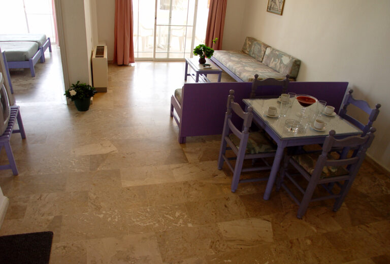 Deluxe one bedroom 1 768x520