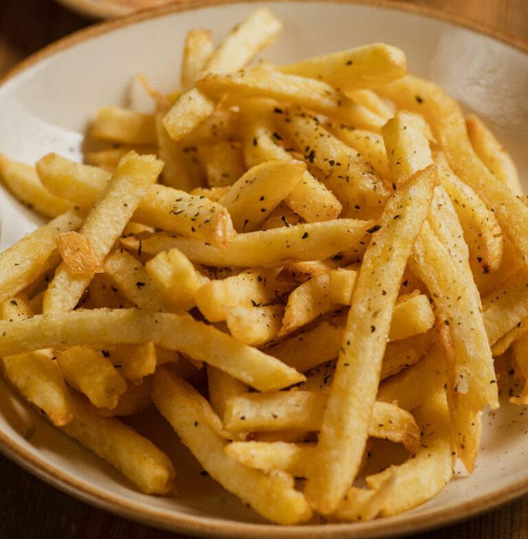 355825965 259173363378157 2090196688516524519 n 768x784