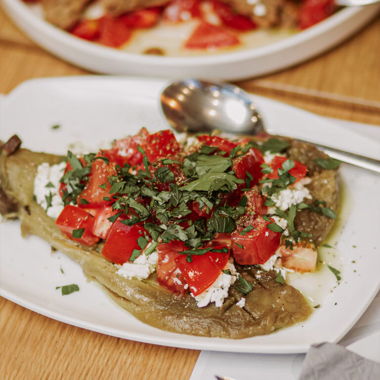 365757596 269314995848321 6876412200032452064 n 768x768