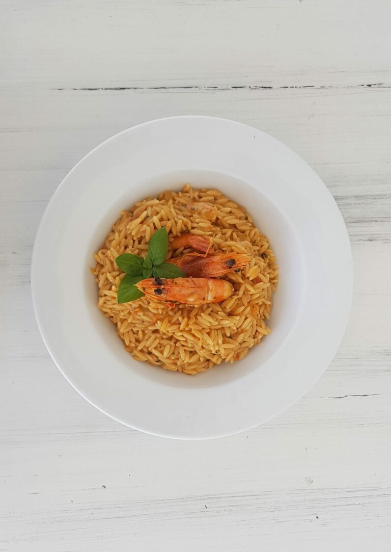 285227318 2006902299513511 5006900856788098735 n 768x1083