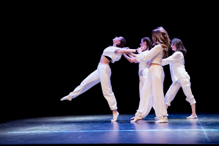 299192024 2197897673721058 5569912641515779304 n 768x513