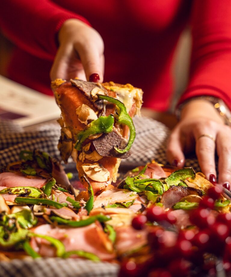 385067904 817030967094379 3335645540753048336 n 768x921