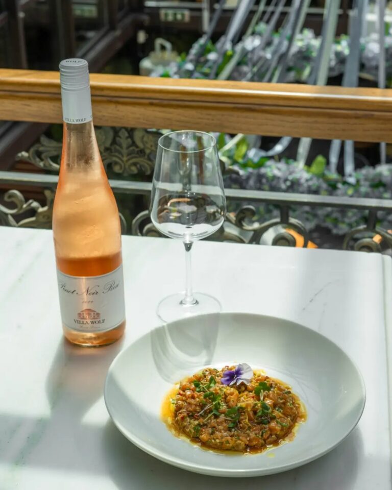 450567112 1129843788569445 2591826942601646521 n 768x960