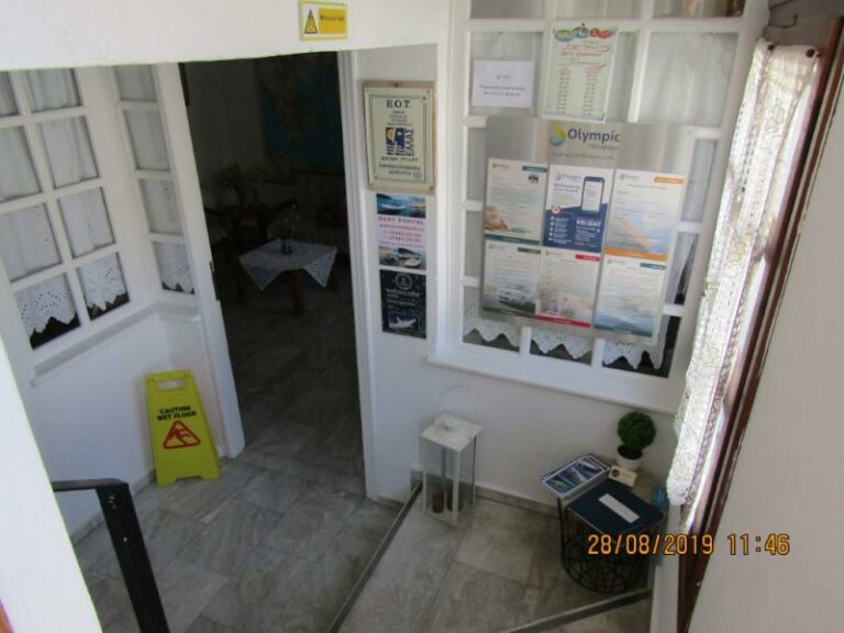 13778 ENOIKIAZOMENA DOMATIA – KATOIKIES ENOIKIAZOMENA DOMATIA ALKMINI SKIATHOS DIAMONI SKIATHOS Alkmene std 007 768x576