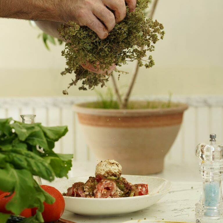 362269854 760803452714499 1897436260328016797 n 768x768