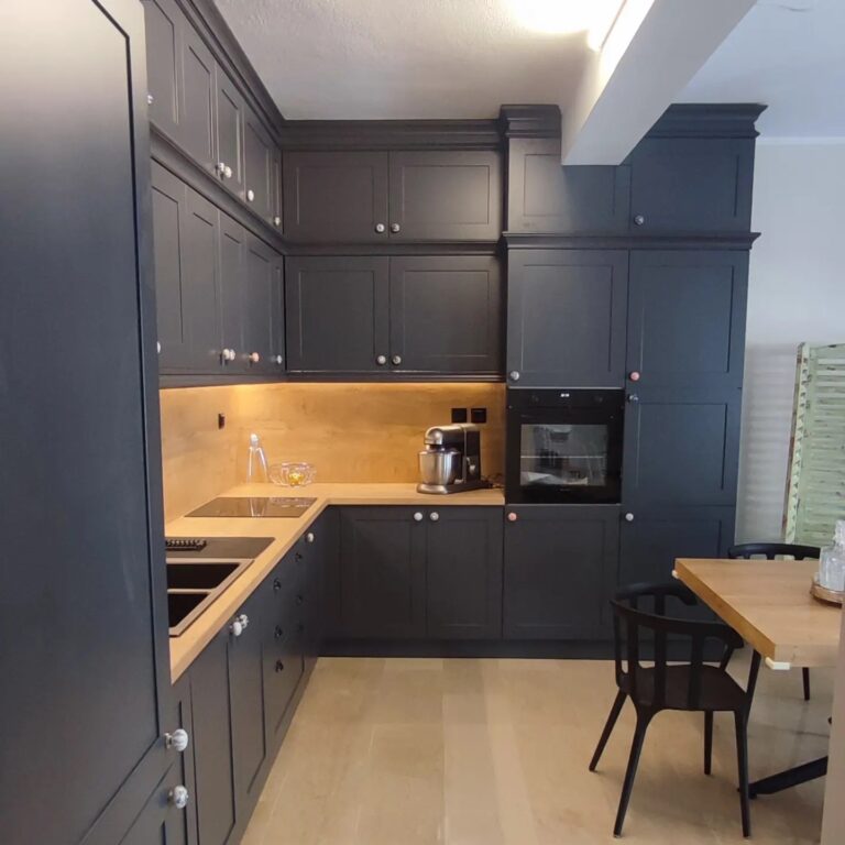 462365231 951073117130129 8656221233055939785 n 768x768