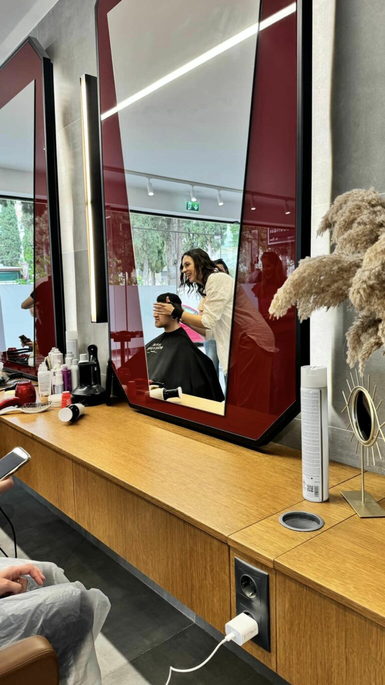 443734264 801619415405183 7460556090685929862 n 768x1365