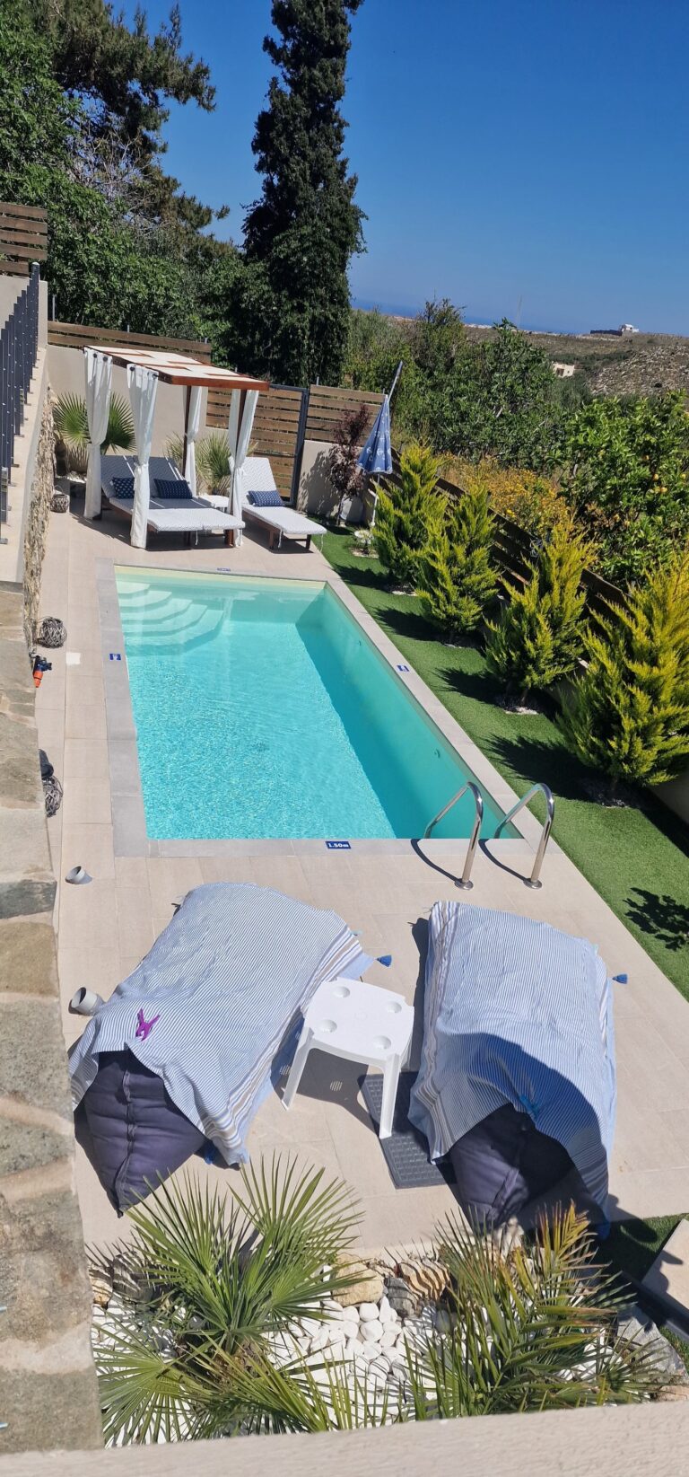 437176435 404402789017794 5138517595484492672 n 768x1645