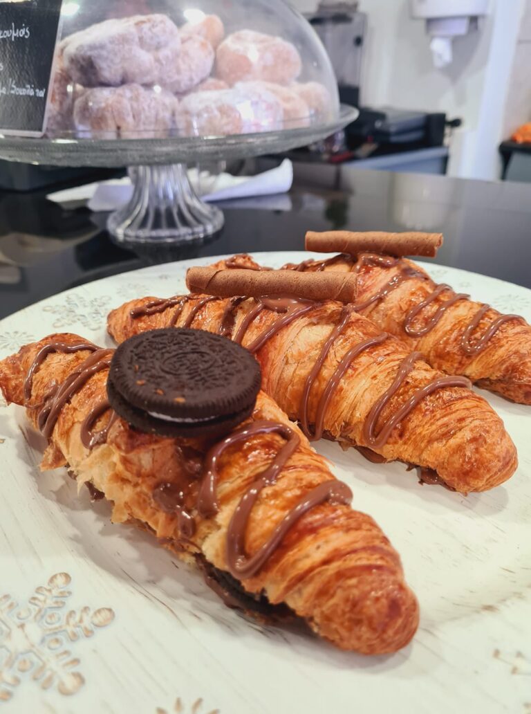 128348465 140035494565117 2776725369454476790 n 768x1032