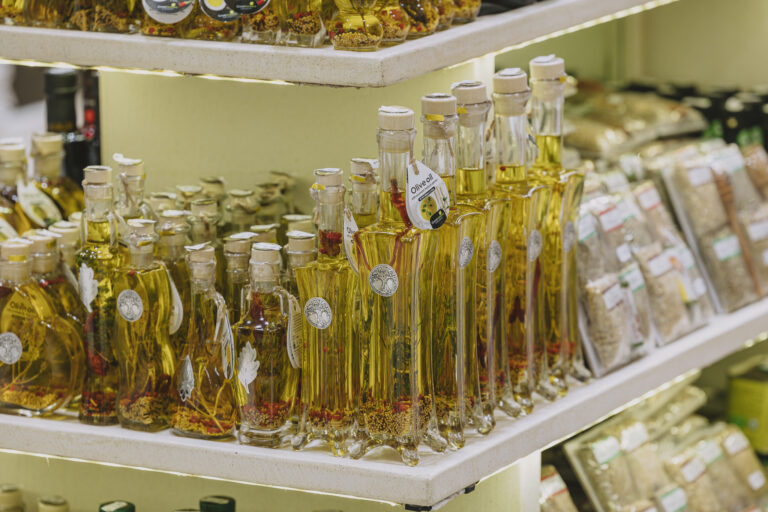 374770364 692443552901144 1285735160079074078 n 768x512