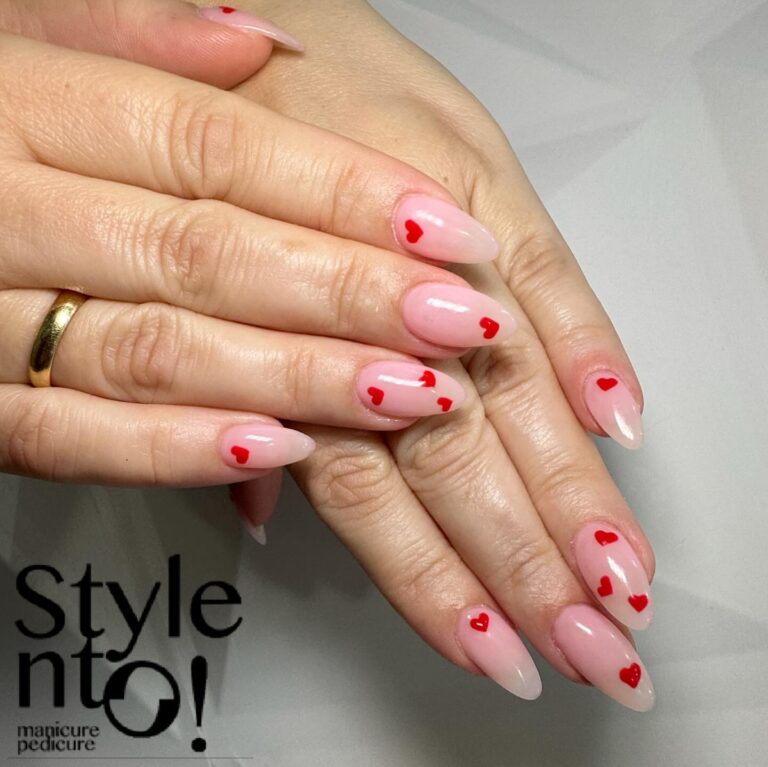 476059295 18157938094342468 911839659606762838 n 768x767